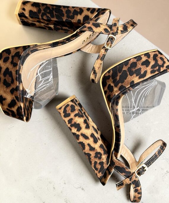 Sandalias