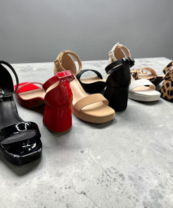 Sandalias